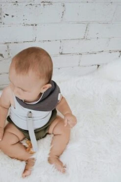 Dribble Bib|Linen| CHARCOAL|By Little Milko -Baby Products Store BUB AND CHARCOAL scaled 1