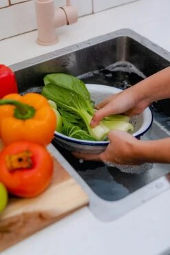 EnviroClean Fruit & Veg Wash 500ml| Bulk Bundle X 4 6 EnviroClean Fruit & Veg Wash 500ml| Bulk Bundle X 4 -Baby Products Store WASHING VEGGIES scaled 1