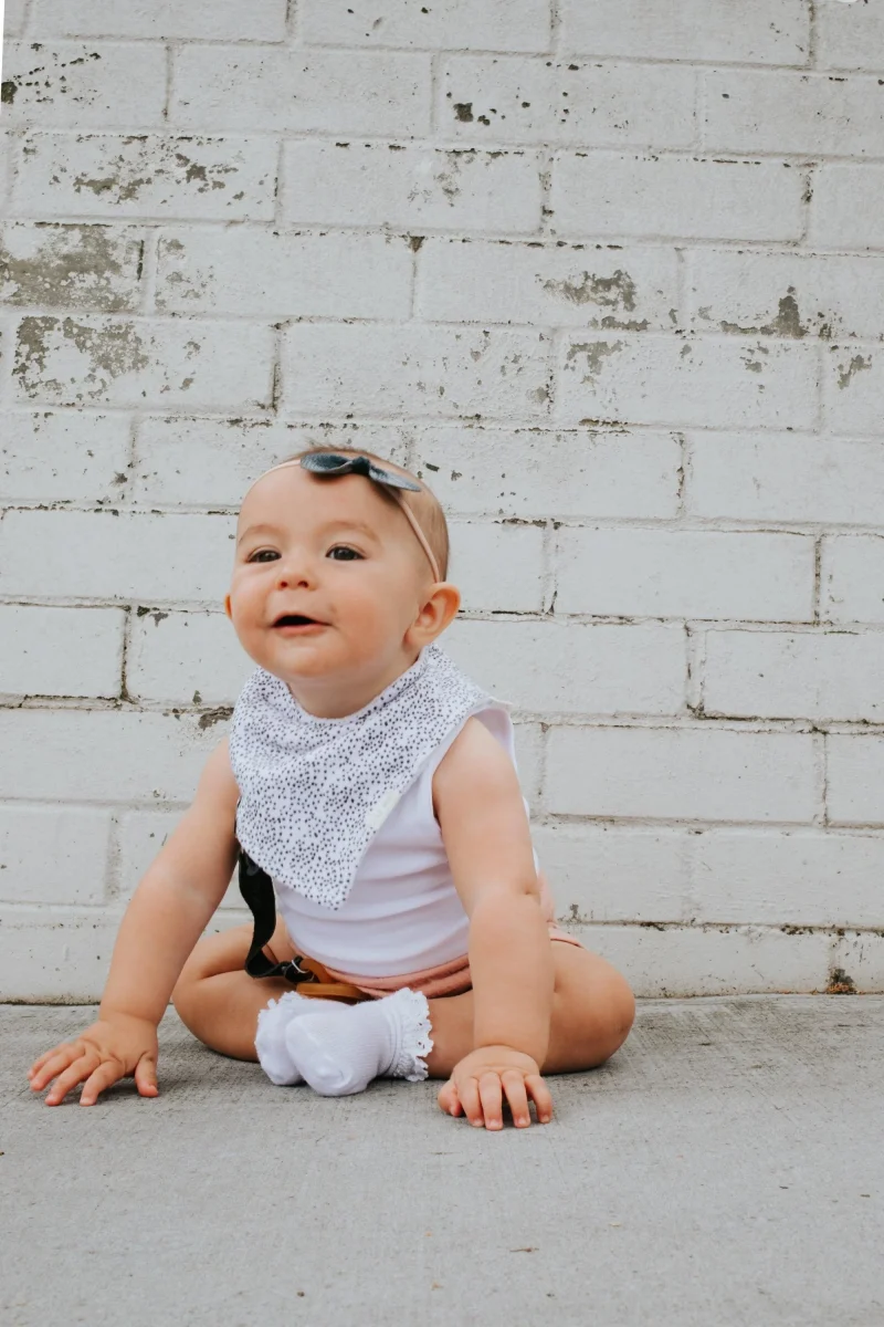 DRIBBLE BIB | WILD SPOTS| LINEN|BY LITTLE MILKO 3 DRIBBLE BIB | WILD SPOTS| LINEN|BY LITTLE MILKO - Image 3