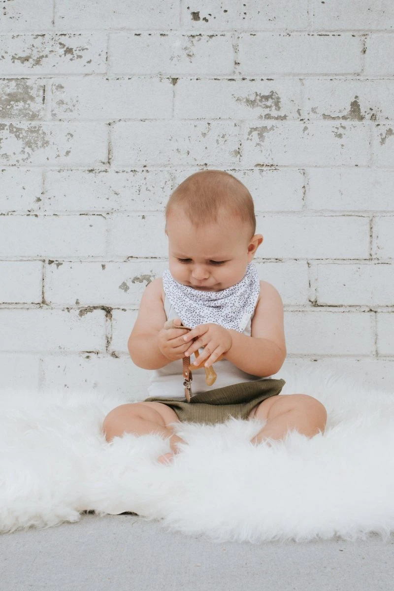 DRIBBLE BIB | WILD SPOTS| LINEN|BY LITTLE MILKO 5 DRIBBLE BIB | WILD SPOTS| LINEN|BY LITTLE MILKO - Image 5